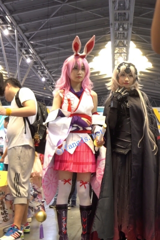 【xxn-155】兔耳制服美女逛展被围拍..抄底浅蓝内带翅膀