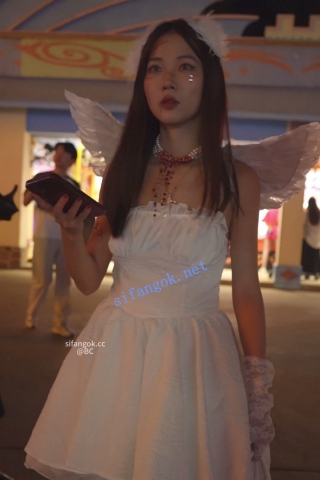 (BC-SSS-101)天使裙美女白丝吊带袜..弯腰被开灯CD..内裤湿了