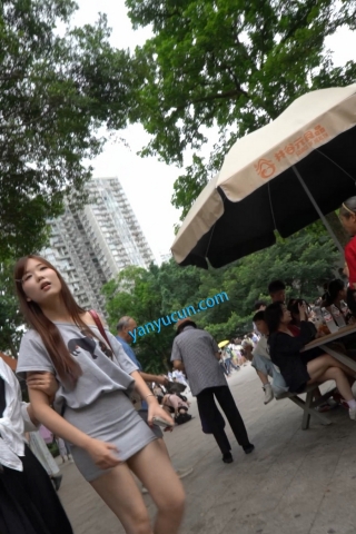 kc1644（空城原创）高颜值长腿超短包臀裙小骚货，白N紧裹肥臀